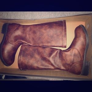 Kenneth Cole Preschool Size 1 Girl Riding Boot